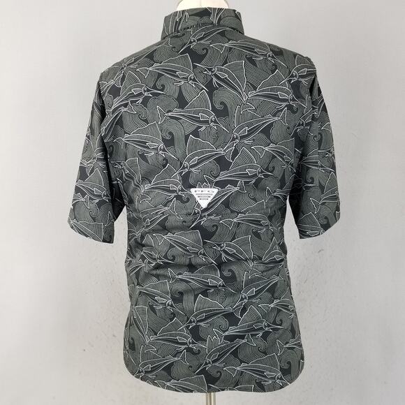 Columbia PFG Super Tamiami Shirt Mens Small Black Fish Print Omni-Shade Fishing - Picture 8 of 14